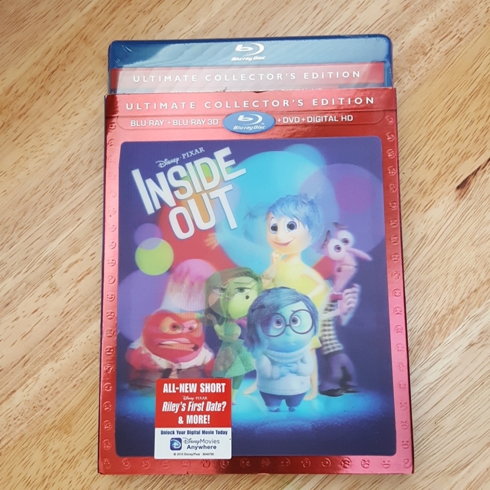 Disney•PIXAR Inside Out Ultimate Collector Edition